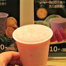 西瓜ミックスジュース→果肉たっぷりです🐥&#