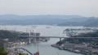 フェリーか尾道大橋のどちらかで渡れます