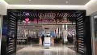 人気のお店がいっぱい