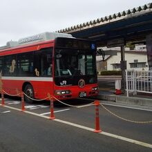 気仙沼駅、階段がない