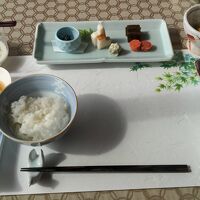 朝食はサラダとか手を抜きすぎ感ある