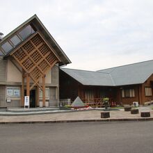 館内は撮影禁止の為外の風景だけ。