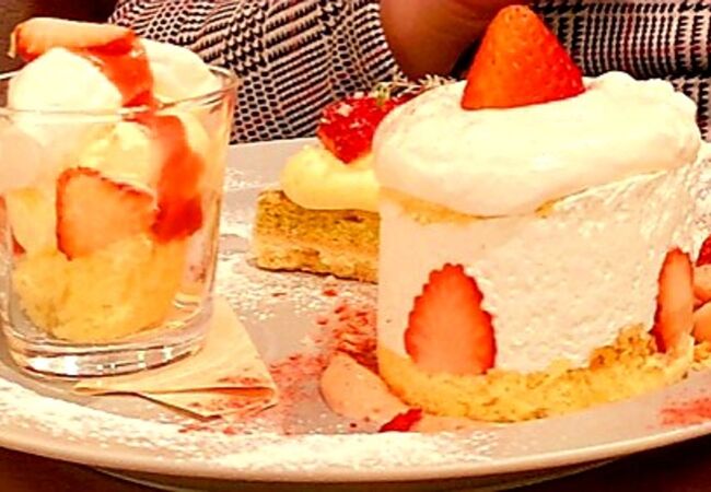 ケーキセットのボリュームが満足しかない！