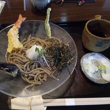 えび天と辛味おろしのおそば