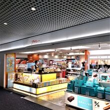 書籍コーナーのある