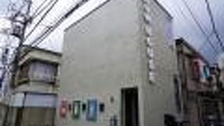 若いオーナーがいってみれば自分の目利きだけでがんばっている施設