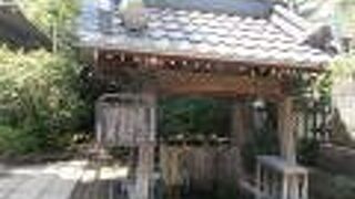 佃の住吉神社の境内にあります。