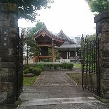 源空寺山門