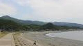 穏やかな海水浴場