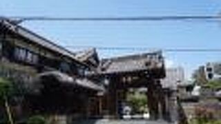 谷根千の街歩きだとちょっと目印になる存在の一つ