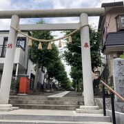 地元の氏神様です