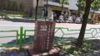 聖路加国際病院の北側のエリアにあります。