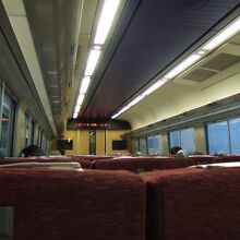 ライラックでもカムイと同じ座席の車両がありました