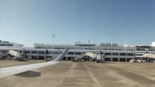 街中から少し離れています