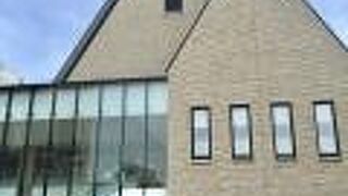 水と光の透明感　