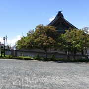 東本願寺函館別院があります
