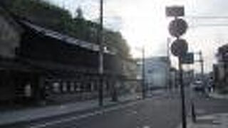 短い時間の散策だけならかま栄の駐車場利用が良い？