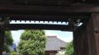 正方形型の本堂