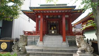 徳川家の武運長久と大漁安全を祈願するため市場の守護神