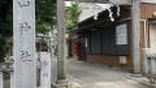 地域の神様です