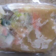 冷凍の個別パックとして販売されていた中華丼の素の様子