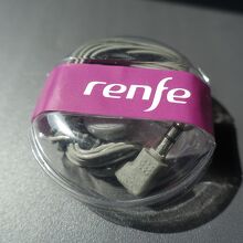 イヤホンが配られた