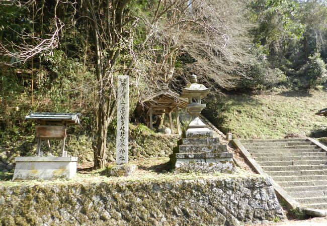 飛鳥川上座宇須多岐比売命神社