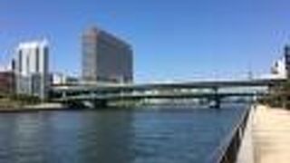 上下に二重構造の橋