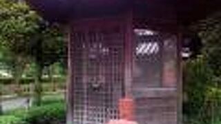 もとは「六地蔵河岸」に御鎮座