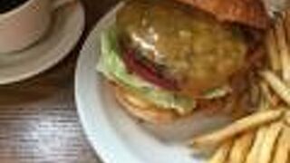 美味しいけど、原宿値段