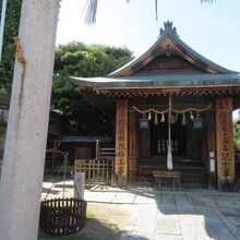 富士浅間神社の分社の雰囲気です