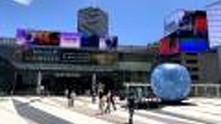 サイアムパラゴンから続くショッピングエリア