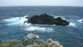 軍艦岩が見えます