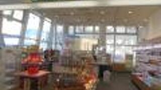 青森フェリーターミナルにある売店