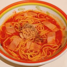 ツナとベーコンのトマトスープ780円(税抜)