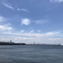 横浜港
