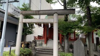 水神社の本社です