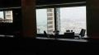 51階に立地し、大変眺望の良いレストラン