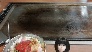 スタッフは丁寧、タッチパネル式の注文に。お好み焼きは美味しかったです