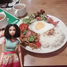 プレートランチ・ガパオライス