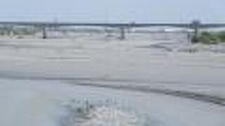 川越しと蓬莱橋と