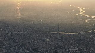 上空から小さく