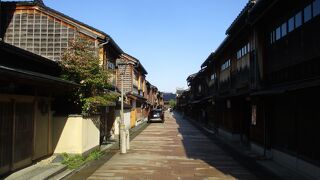 朝のひがし茶屋街