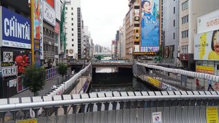 車道は南向きの一方通行