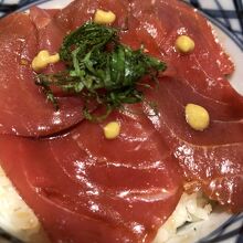 本マグロの漬け丼