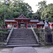 巨樹「大クス」が目印の神社