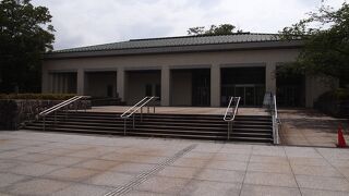 展示品にときめき少なく