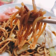 ソースドバドバでいただきます。