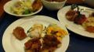 充実のビュッフェ