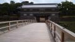 尾山神社から入って